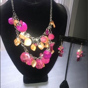 Gorgeous multi-colored necklace and earrings!!